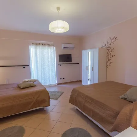 Villa Orlando Furioso Motta Camastra
